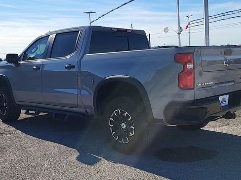Used 2024 Chevrolet Silverado 1500 ZR2 image 6