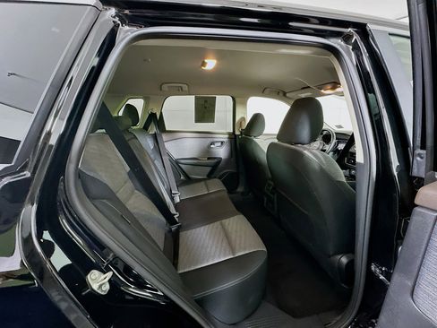 Used 2023 Nissan Rogue SV image 28