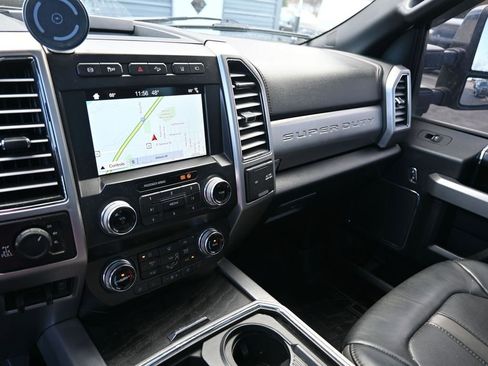 Used 2019 Ford F250 Platinum w/ Platinum Ultimate Package image 24