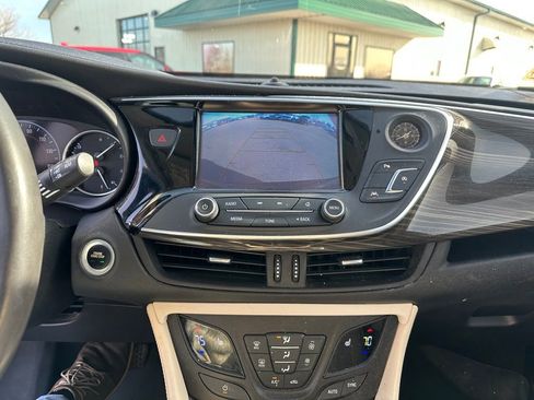 Used 2020 Buick Envision Premium image 17