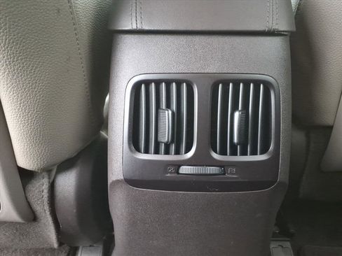 Used 2015 Hyundai Tucson SE image 16