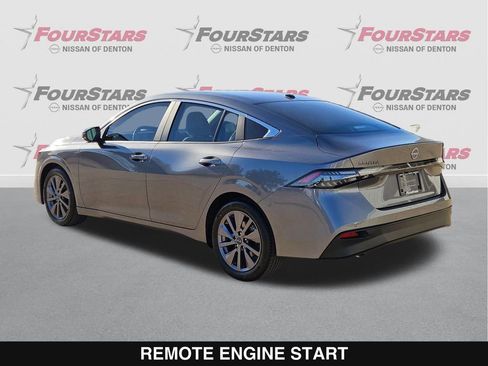 Used 2026 Nissan Sentra SL w/ Floor Mat Package image 7