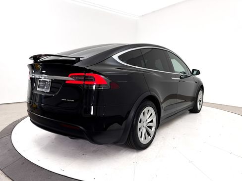 Used 2019 Tesla Model X Long Range AWD/4WD image 16