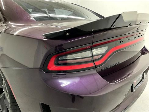 Used 2020 Dodge Charger R/T w/ Blacktop Package RWD image 33