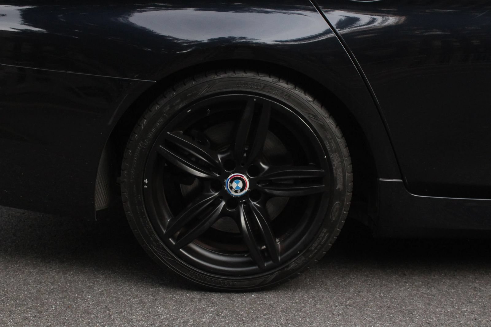 Used 2014 BMW 550i xDrive Sedan AWD/4WD image 5