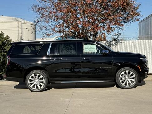 New 2026 Chevrolet Suburban Premier w/ Sun And Tow Package image 3