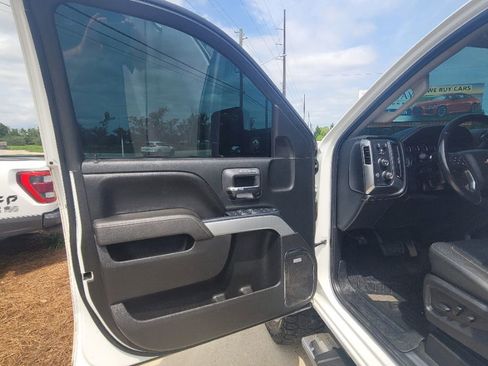 Used 2017 Chevrolet Silverado 2500 LTZ w/ Duramax Plus Package AWD/4WD image 10