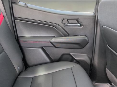 New 2025 Chevrolet Colorado Z71 w/ Technology Package image 24