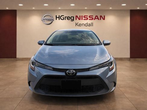 Used 2026 Toyota Corolla LE FWD image 5