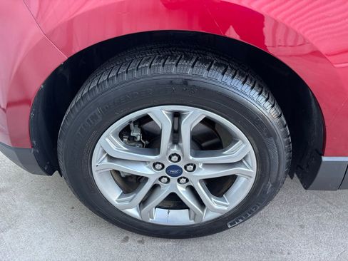 Used 2017 Ford Edge Titanium w/ Technology Package image 11