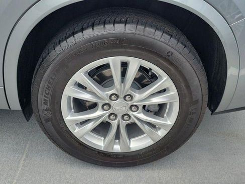 Certified 2024 Cadillac XT6 Luxury FWD image 9
