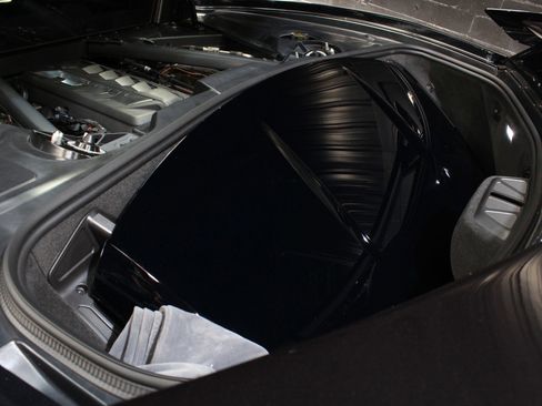 Used 2024 Chevrolet Corvette Stingray Coupe w/ Z51 Performance Package image 30