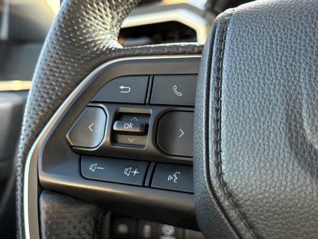 Used 2024 Toyota Tacoma TRD Off-Road AWD/4WD image 28