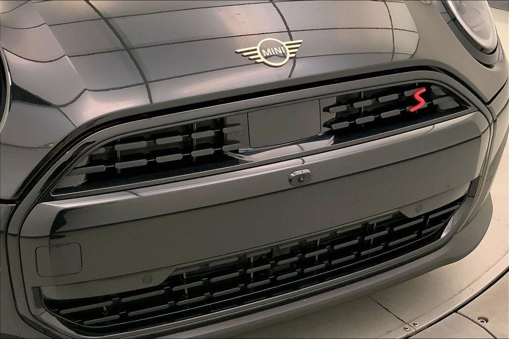 Used 2025 MINI Cooper S FWD image 29