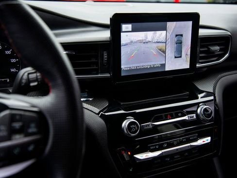 Used 2022 Ford Explorer ST-Line w/ Class IV Trailer Tow Package image 28