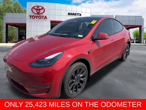 Used 2023 Tesla Model Y Long Range AWD/4WD image 3