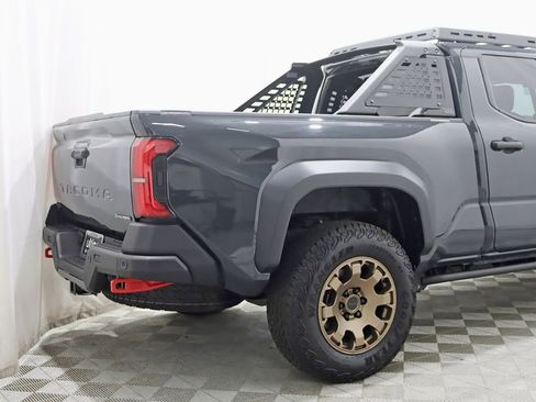 Used 2025 Toyota Tacoma 4x4 Double Cab Hybrid w/ Tow Tech Package image 9