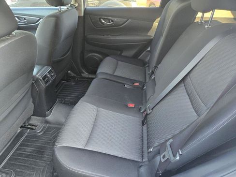 Used 2020 Nissan Rogue S w/ Special Edition Package FWD image 12
