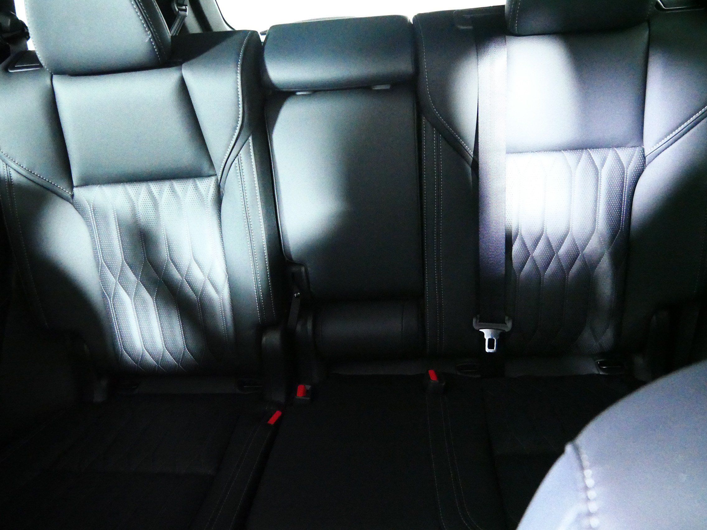 New 2026 Mitsubishi Outlander SEL AWD/4WD image 3