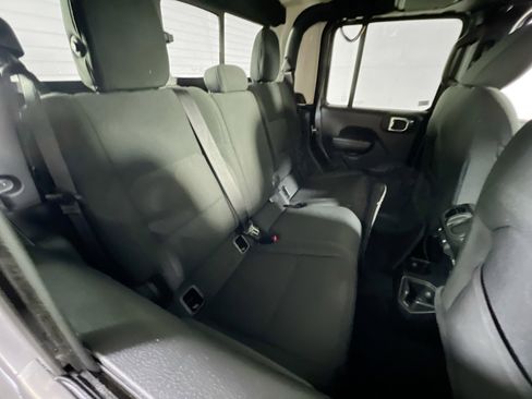 Used 2022 Jeep Gladiator Sport AWD/4WD image 24