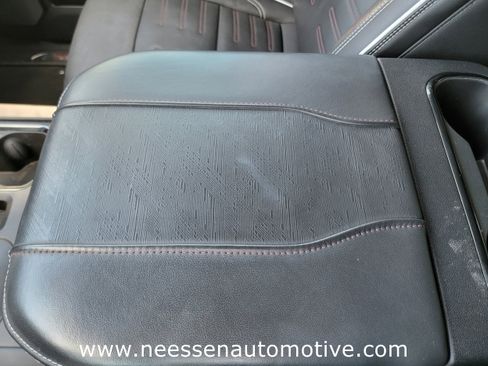 Used 2024 GMC Sierra 1500 AT4X image 29