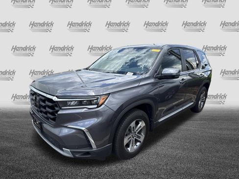 Used 2025 Honda Pilot EX-L image 5