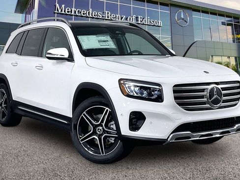 New 2026 Mercedes-Benz GLB 250 4MATIC image 1