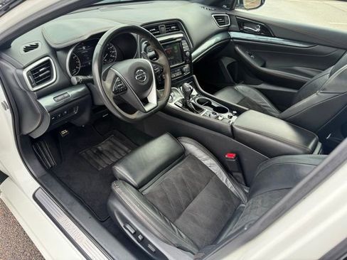 Used 2020 Nissan Maxima SR w/ Sport Mat Group image 22