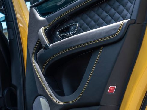 Used 2019 Bentley Bentayga image 31