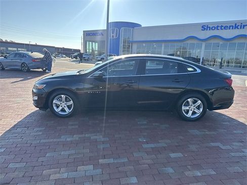 Used 2023 Chevrolet Malibu LS image 33