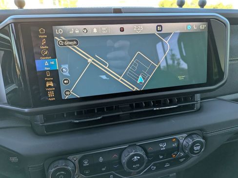 Used 2025 Jeep Wrangler Unlimited Rubicon 392 image 25