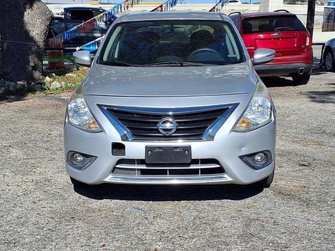 Used 2015 Nissan Versa FWD image 2