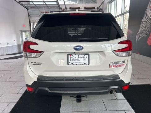 Used 2021 Subaru Forester Limited image 4