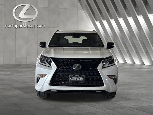 Used 2020 Lexus GX 460 Premium w/ Premium Package image 28