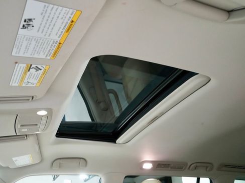 Used 2021 INFINITI QX80 Luxe image 6