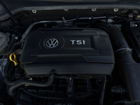 Used 2018 Volkswagen GTI S FWD image 17