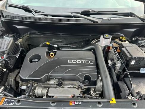 Used 2020 Chevrolet Equinox LT image 33