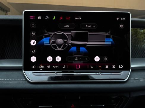 Used 2026 Volkswagen Tiguan SE FWD image 27