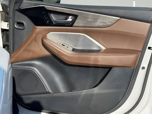 Used 2023 Acura MDX SH-AWD w/ Advance Package image 34