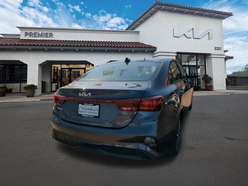 Used 2024 Kia Forte LXS w/ LXS Technology Package FWD image 7