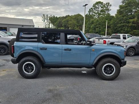 Used 2023 Ford Bronco Badlands image 15