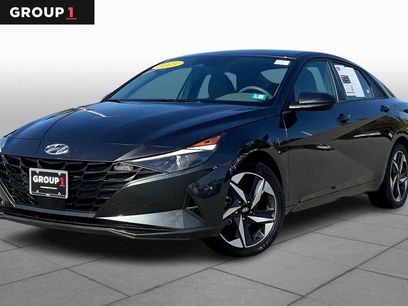 Used 2023 Hyundai Elantra SEL w/ Convenience Package