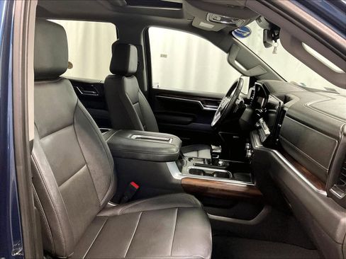 Used 2022 GMC Sierra 1500 SLT w/ SLT Premium Plus Package image 11