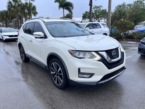 Used 2018 Nissan Rogue SL w/ Premium Package image 1