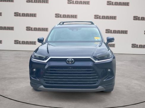 Used 2024 Toyota Grand Highlander AWD Hybrid image 3