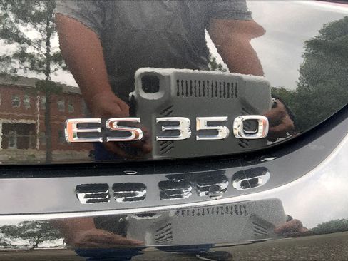 Used 2025 Lexus ES 350 w/ Premium Package FWD image 10
