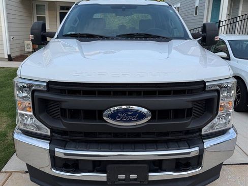 Used 2020 Ford F350 4x4 Crew Cab XL DRW w/ Power Equipment Group image 3