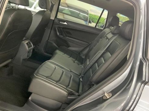 Used 2019 Volkswagen Tiguan SEL Premium AWD/4WD image 13
