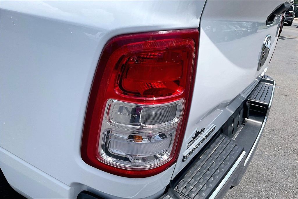 Used 2024 RAM 3500 Big Horn AWD/4WD image 26