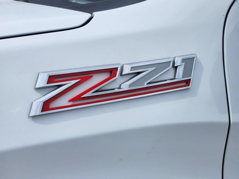 Used 2023 Chevrolet Silverado 1500 Custom Trail Boss AWD/4WD image 12
